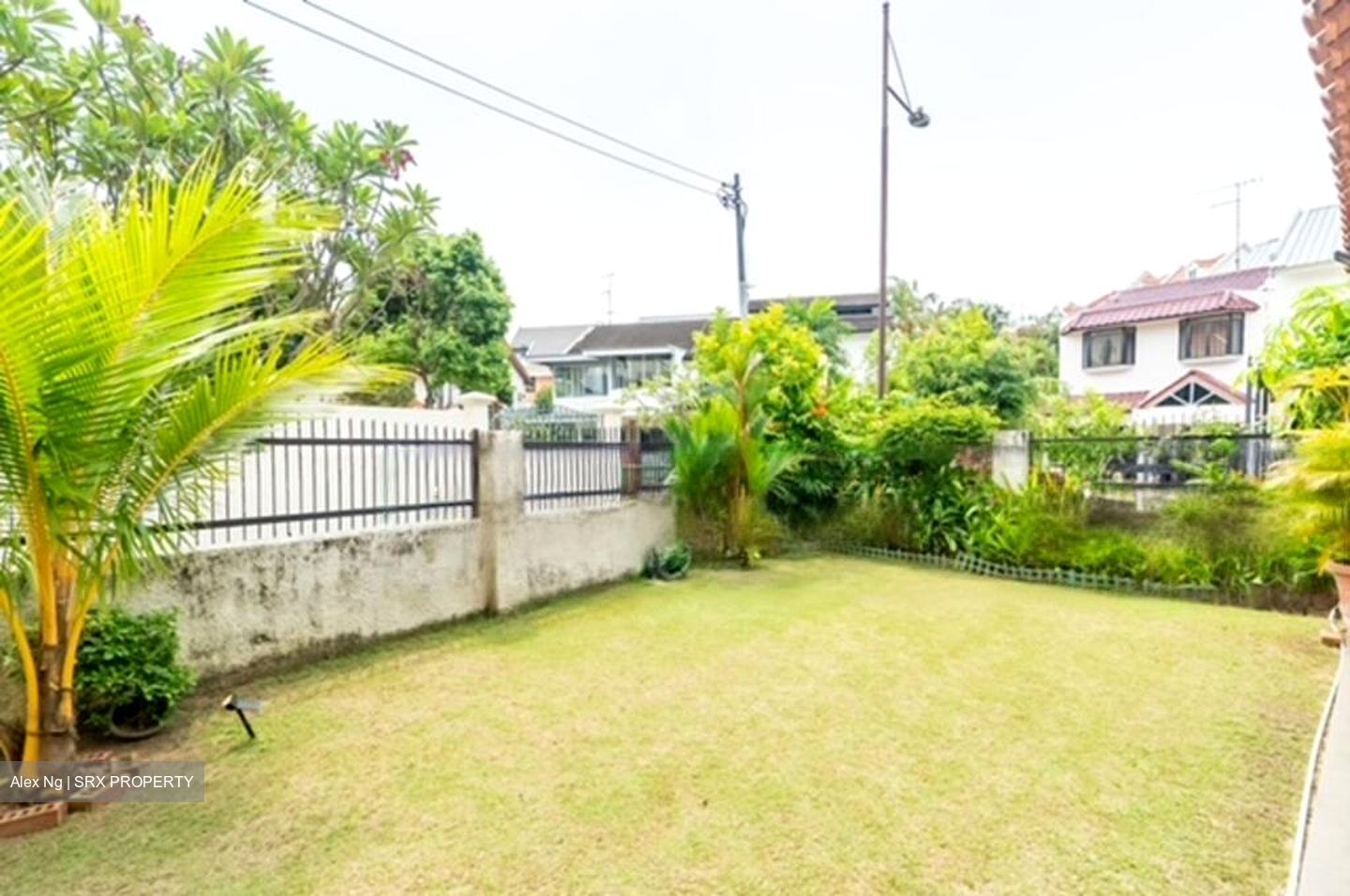 Siew Lim Park (D16), Terrace #461000891